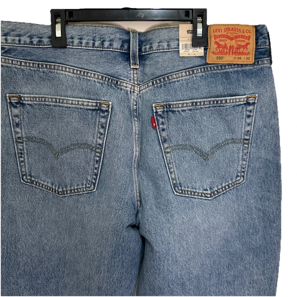 Levi's 550‎ Light Jeans Relaxed Distressed Men's Size 36x32 NWT